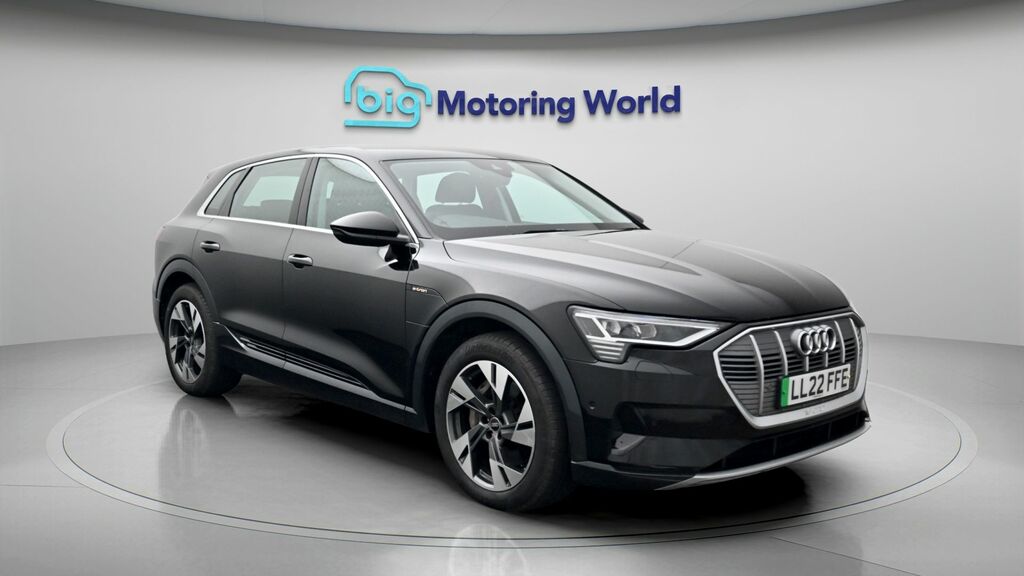 Audi E-tron Sport Black