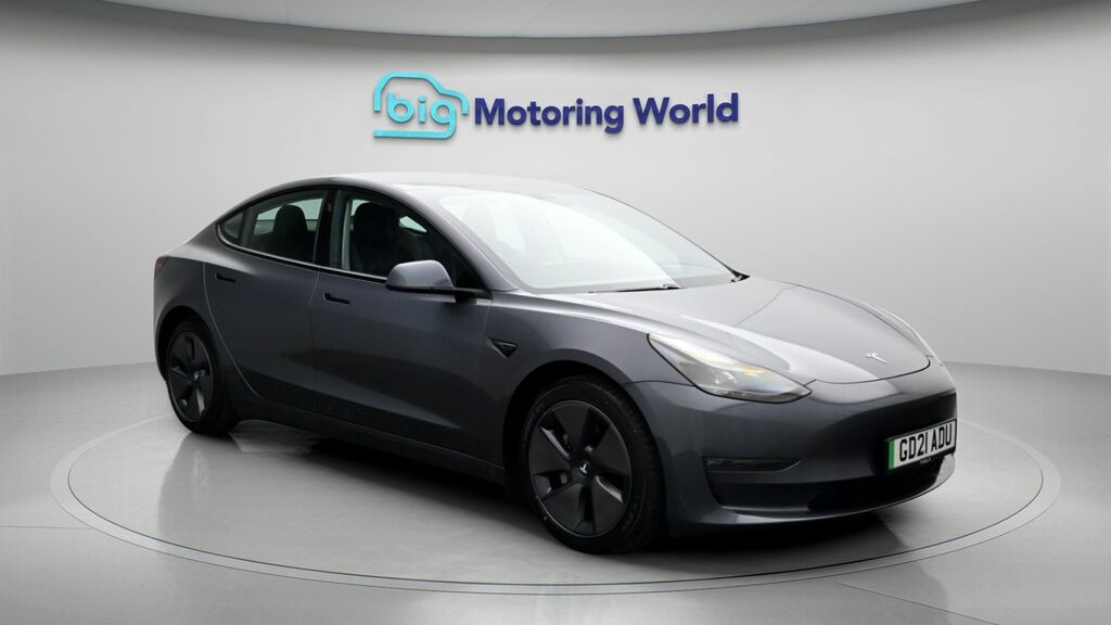 Tesla Model 3 Long Range GD21ADU Grey