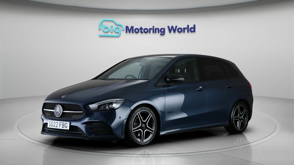 Mercedes-Benz B Class Amg Line Black #3