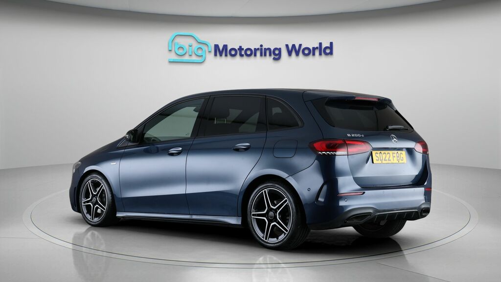 Mercedes-Benz B Class Amg Line Black #5