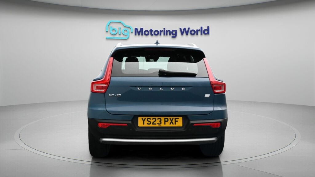 Volvo XC40 Core YS23PXF Blue #6