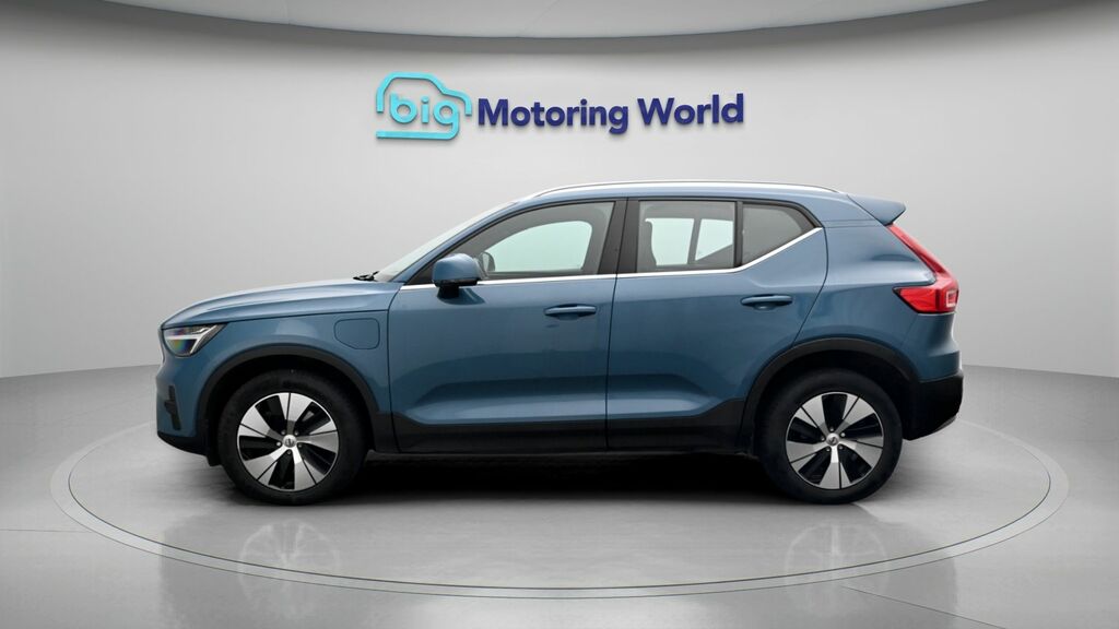 Volvo XC40 Core YS23PXF Blue #4