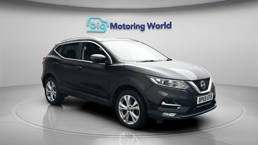 Nissan Qashqai N-connecta BP69EFB Black