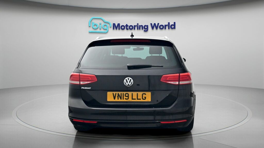 Volkswagen Passat Se Business Black #6