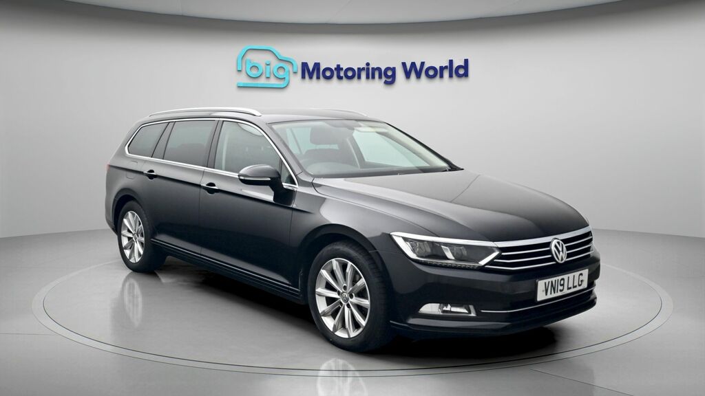 Volkswagen Passat Se Business Black