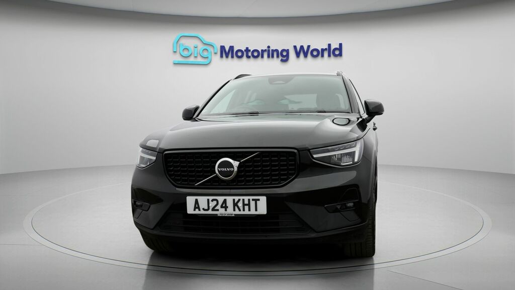 Volvo XC40 Plus Dark AJ24KHT Black #2