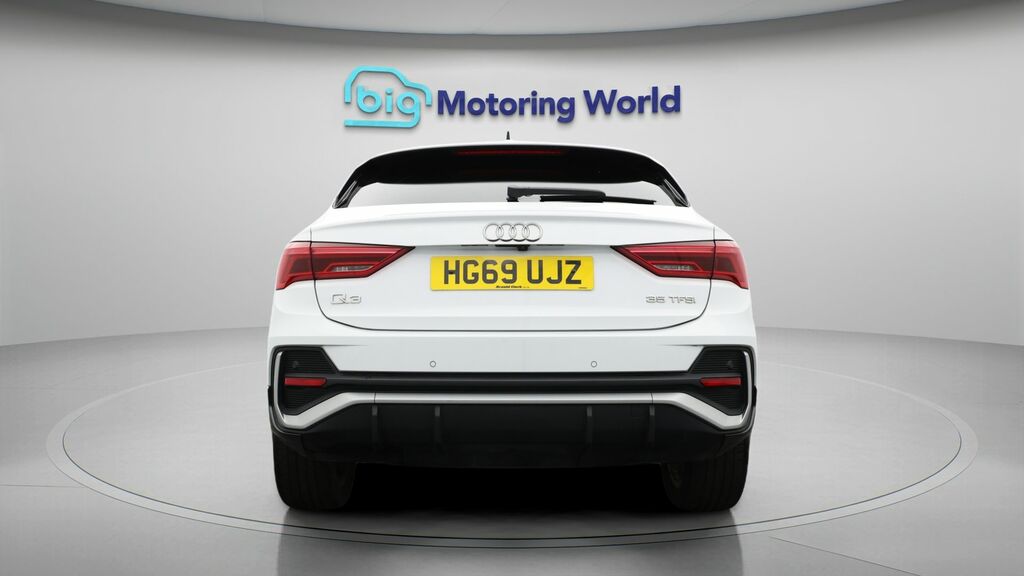 Audi Q3 S Line HG69UJZ White #6