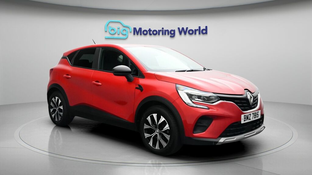 Renault Captur Evolution BMZ7815 Red