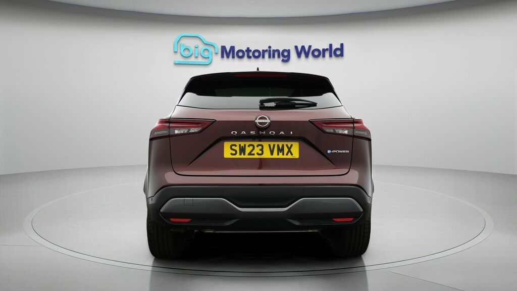 Nissan Qashqai Tekna SW23VMX Red #6