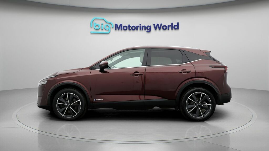 Nissan Qashqai Tekna SW23VMX Red #4