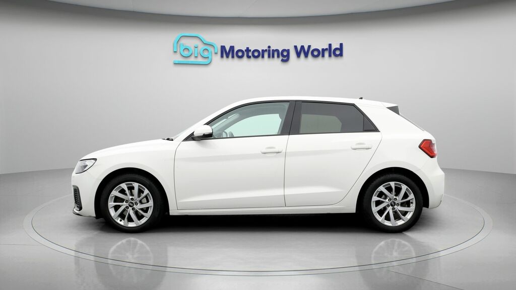 Audi A1 Sport White #4