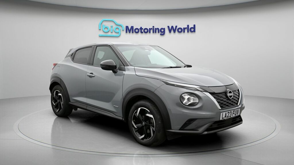 Nissan Juke N-connecta Grey