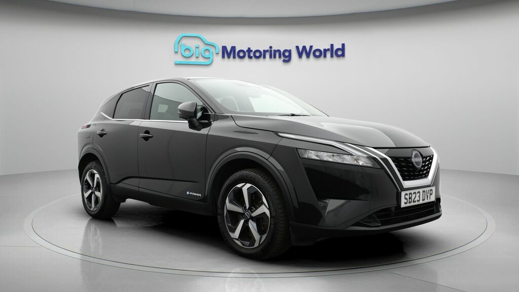 Nissan Qashqai N-connecta SB23DVP Black