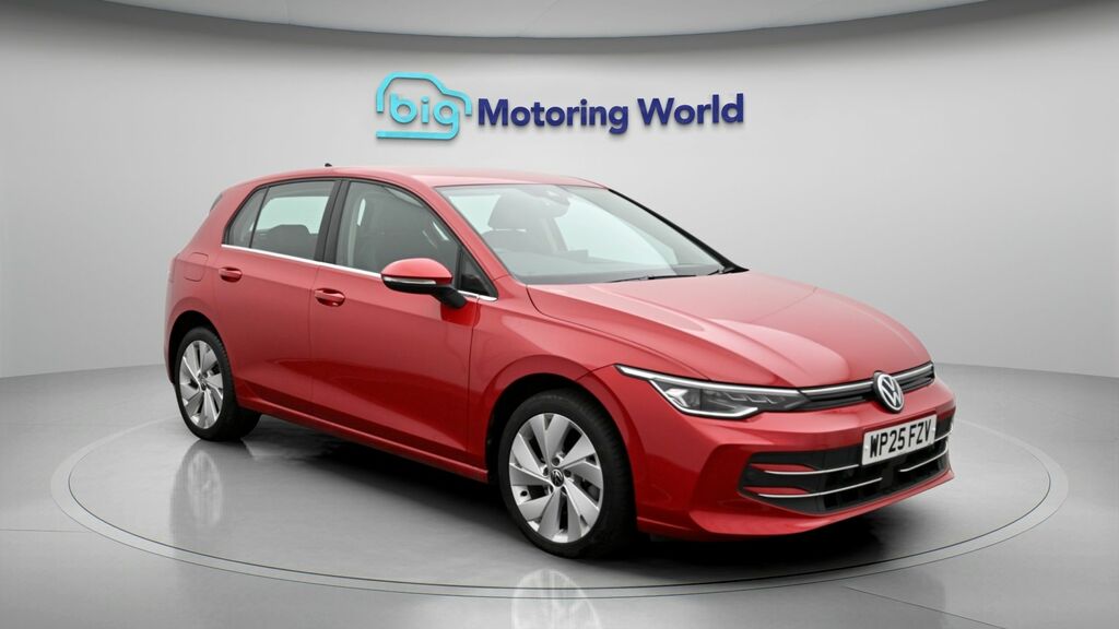 Volkswagen Golf Style Red