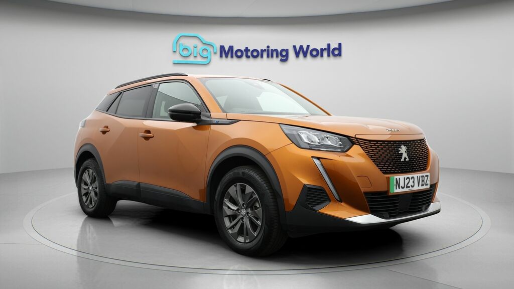 Peugeot e-2008 Active Premium Orange