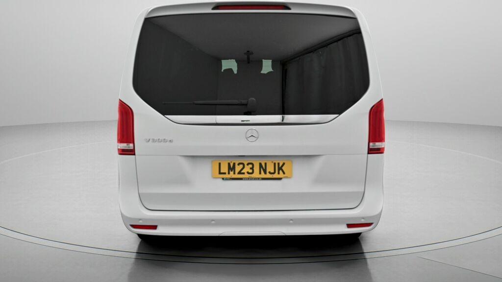 Mercedes-Benz V Class Amg Line White #6