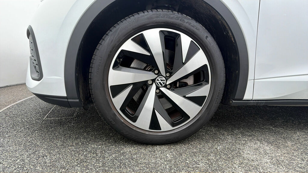 Volkswagen ID.5 Id5 Tech Professional Performance Red #17