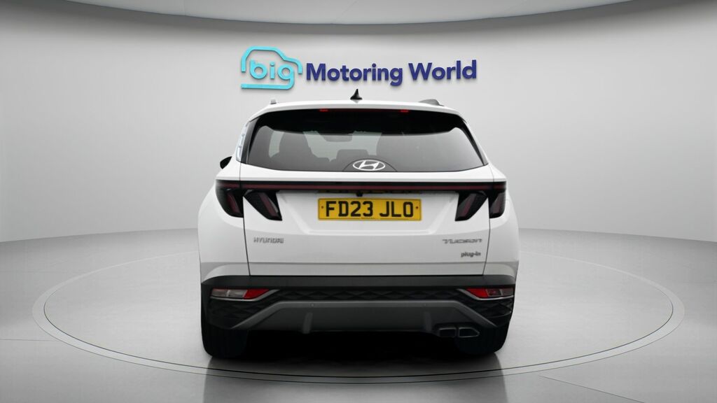 Hyundai Tucson Ultimate FD23JLO White #6
