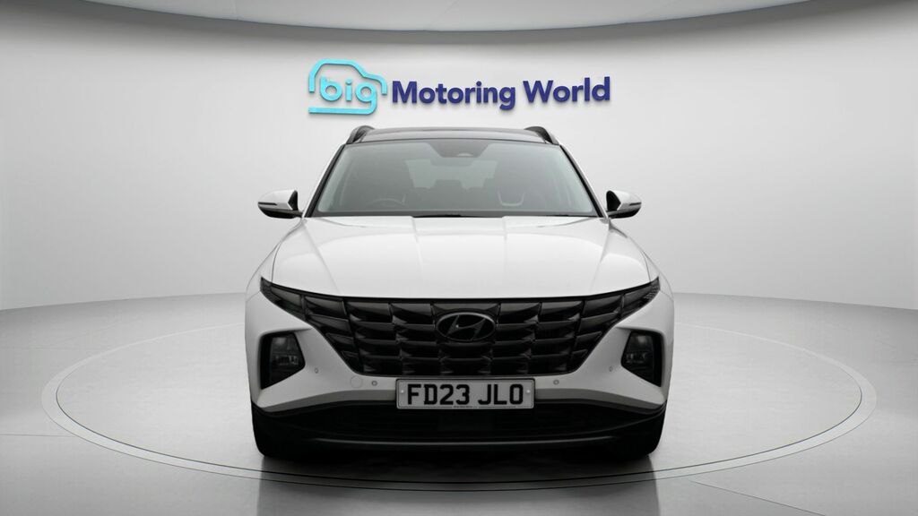 Hyundai Tucson Ultimate FD23JLO White #2