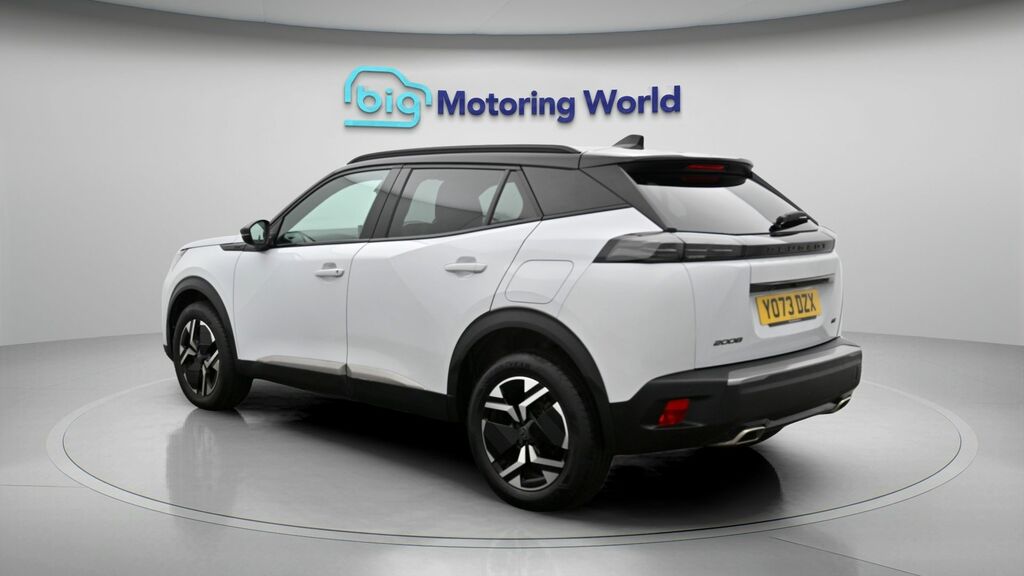Peugeot 2008 Gt White #5