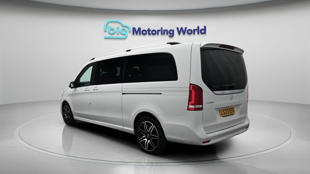 Mercedes-Benz V Class Amg Line White #5