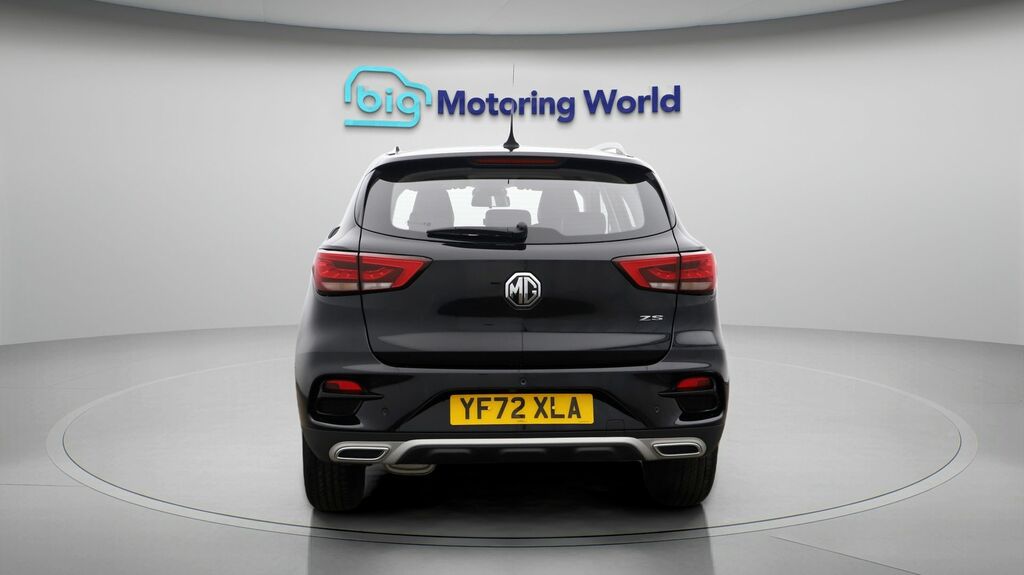 MG ZS Exclusive Black #6