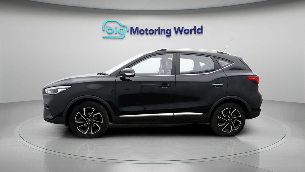 MG ZS Exclusive Black #4