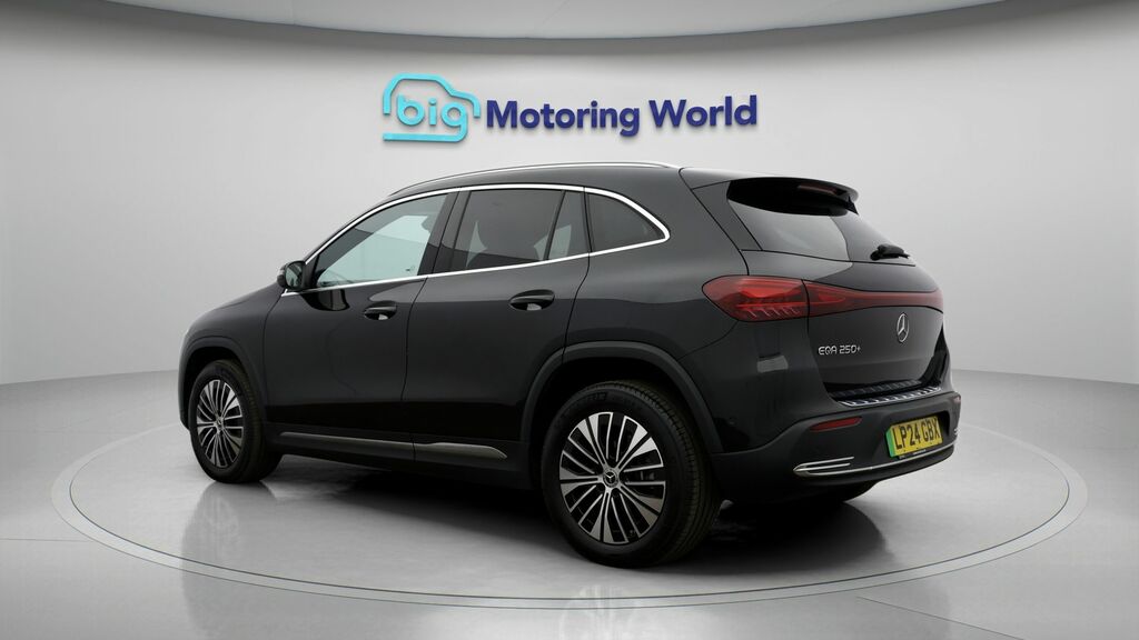 Mercedes-Benz EQA Sport Black #5