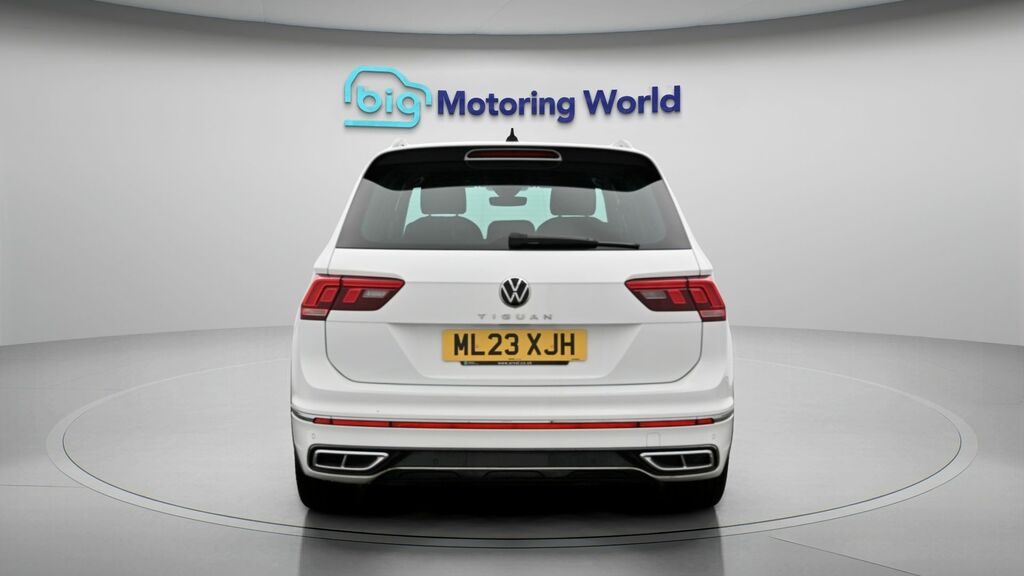 Volkswagen Tiguan R-line ML23XJH White #6