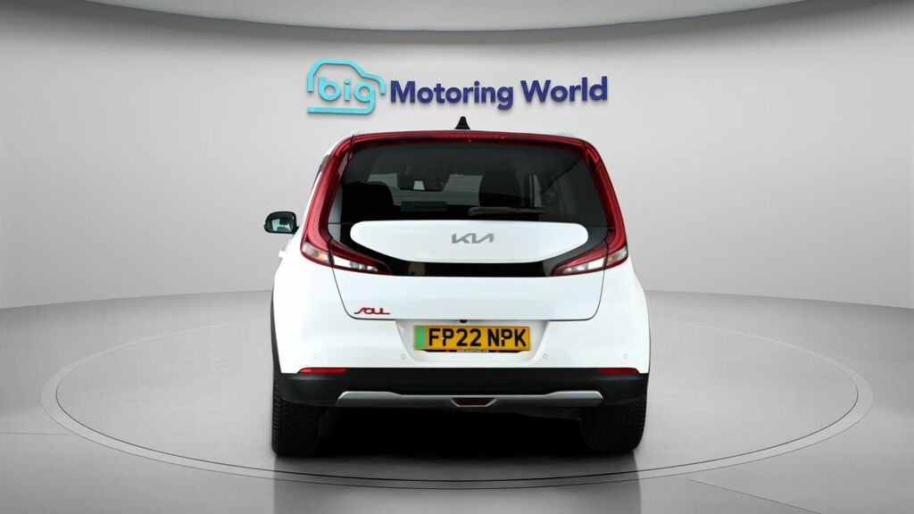 Kia Soul Maxx White #6