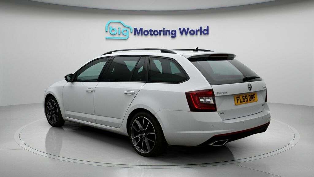Skoda Octavia Vrs White #5