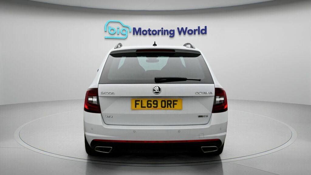 Skoda Octavia Vrs White #6