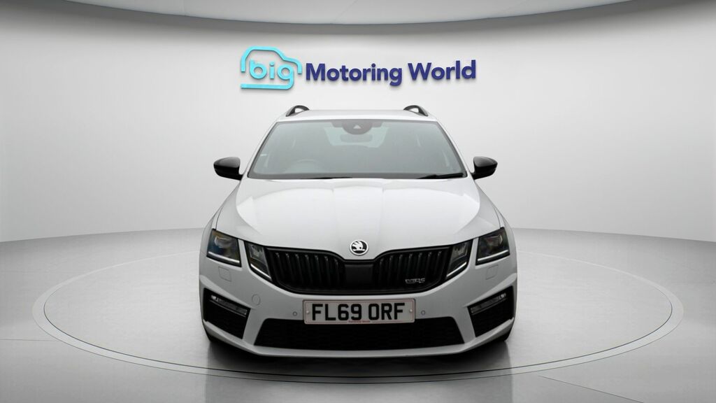 Skoda Octavia Vrs White #2