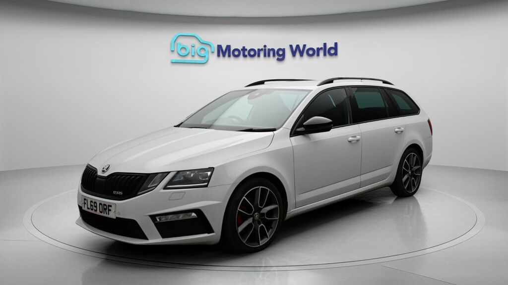 Skoda Octavia Vrs White #3