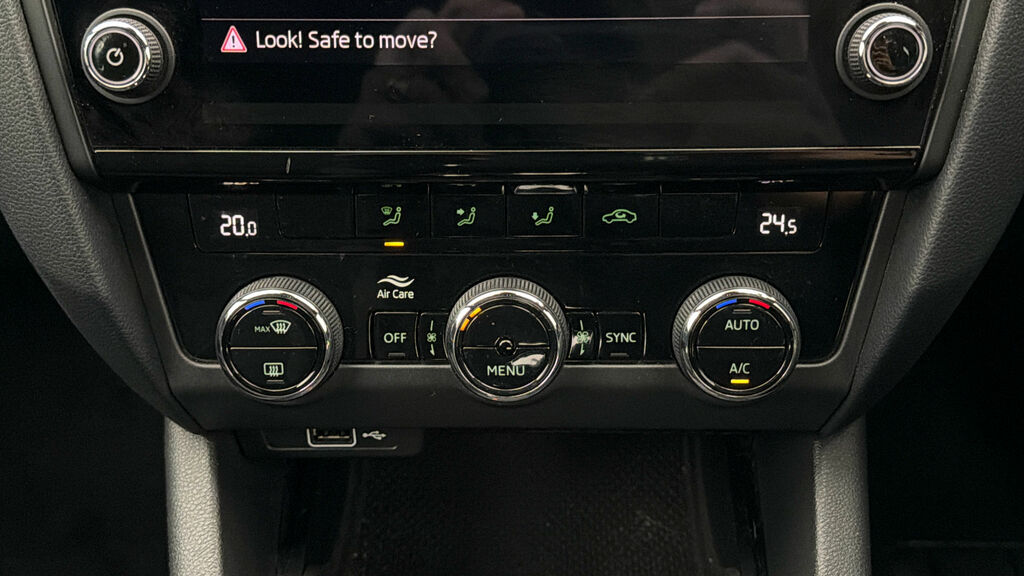 Skoda Octavia Se Technology Silver #11
