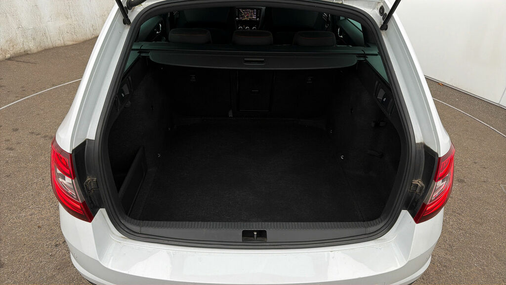 Skoda Octavia Se Technology Silver #16