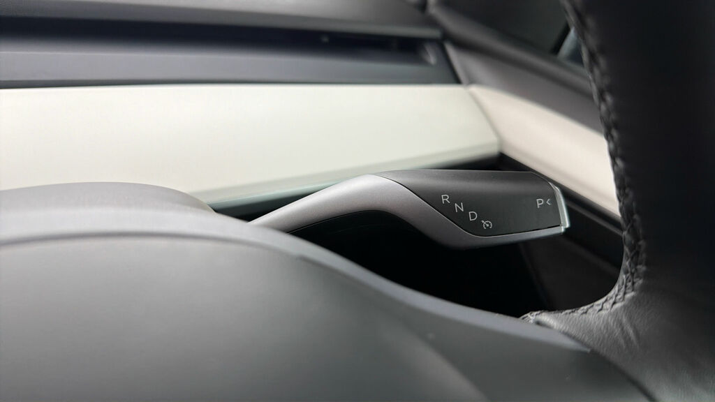 Tesla Model Y Base 295 Bhp Blue #24