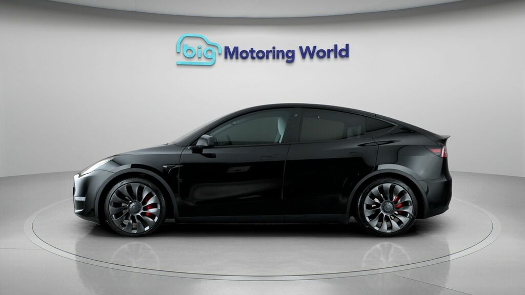 Tesla Model Y Performance Black #4