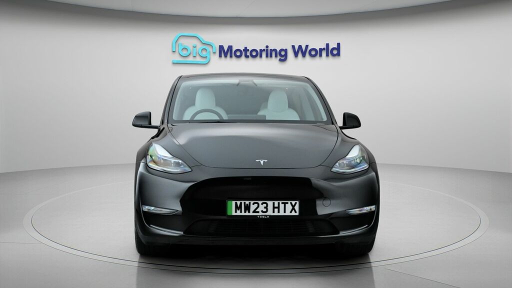 Tesla Model Y Performance Black #2