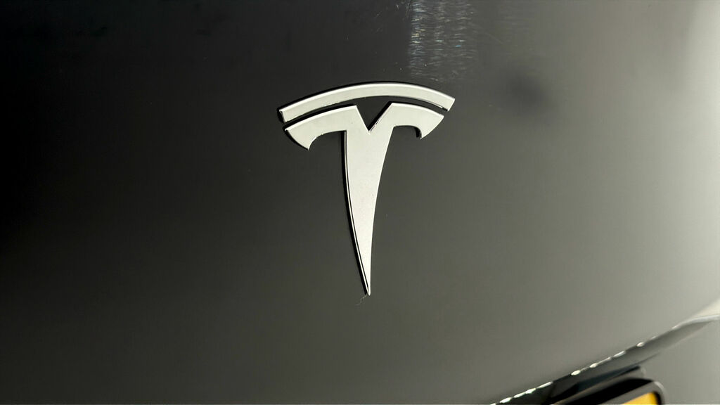 Tesla Model Y Base 295 Bhp Blue #19