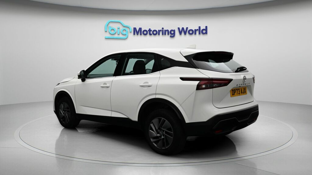 Nissan Qashqai Acenta Premium White #5