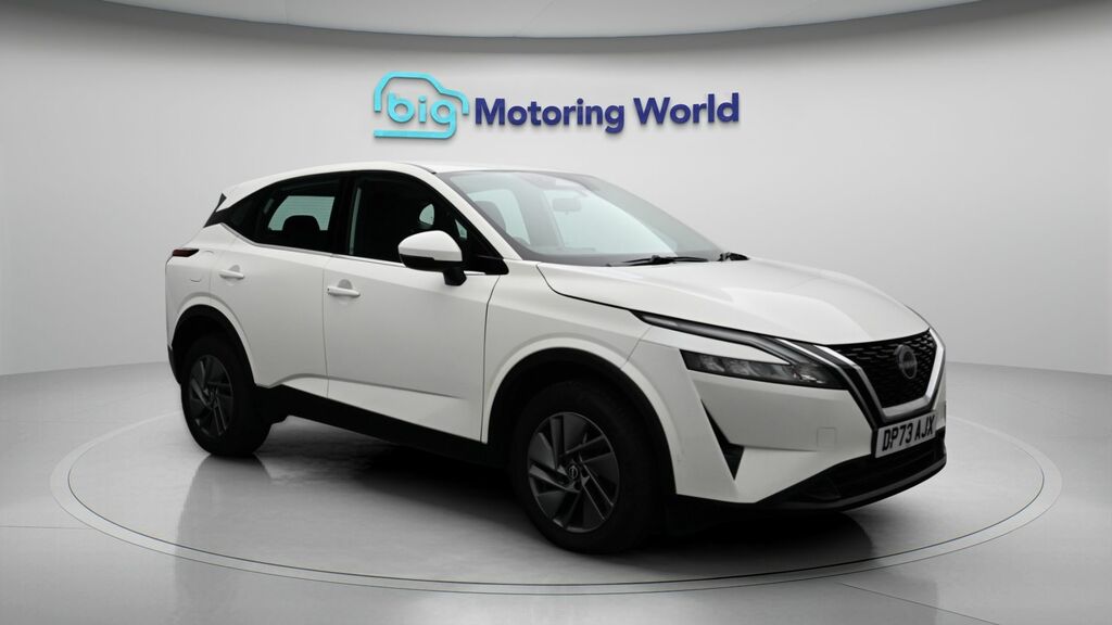 Nissan Qashqai Acenta Premium White