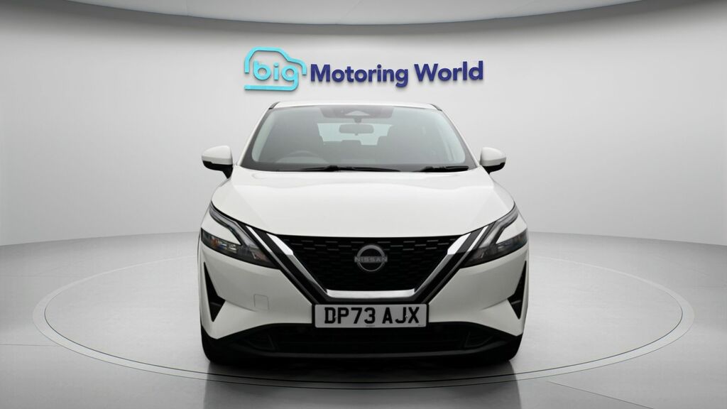 Nissan Qashqai Acenta Premium White #2
