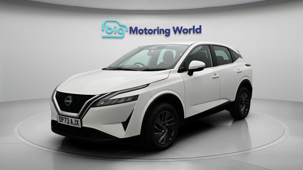 Nissan Qashqai Acenta Premium White #3