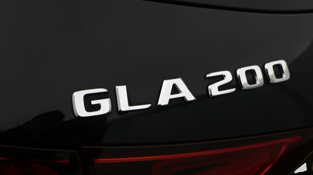Mercedes-Benz GLA Class Gla 200 D Sport Executive Grey #20
