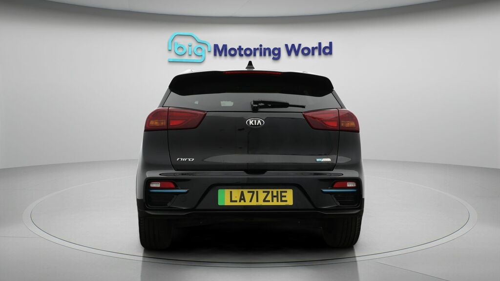 Kia Niro 4 Black #6