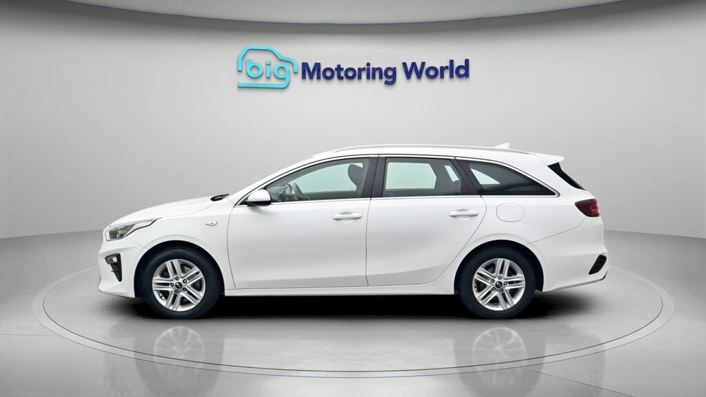 Kia Ceed 2 White #4