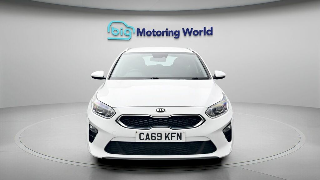 Kia Ceed 2 White #2