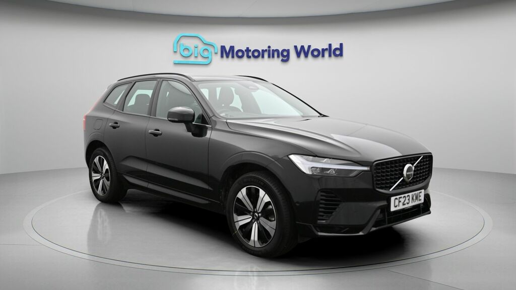 Volvo XC60 Plus Black