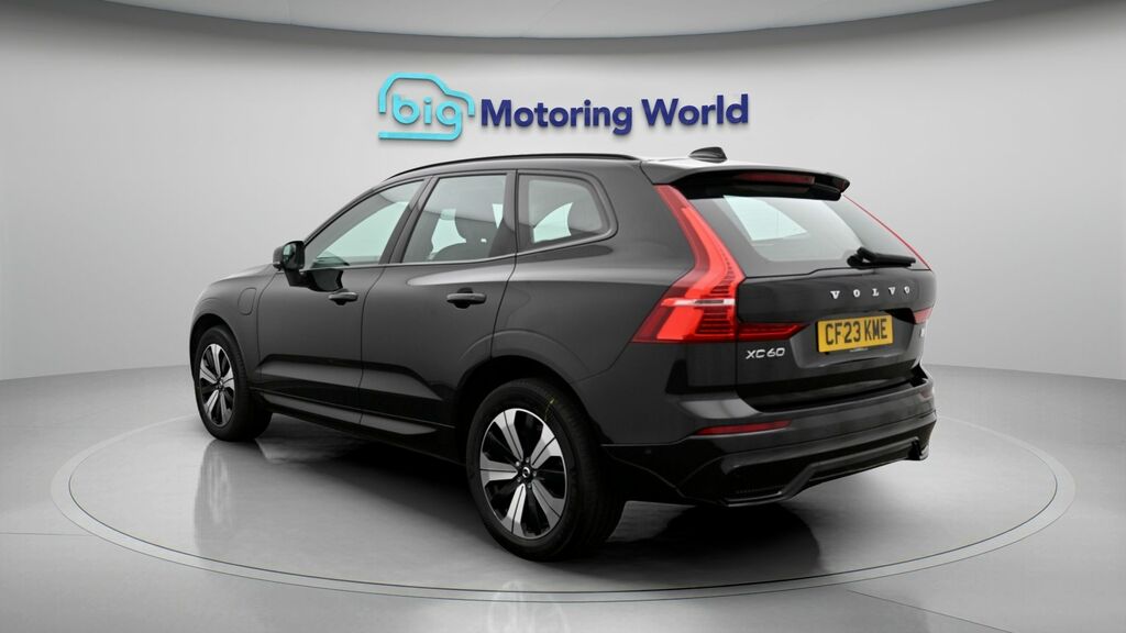 Volvo XC60 Plus Black #5